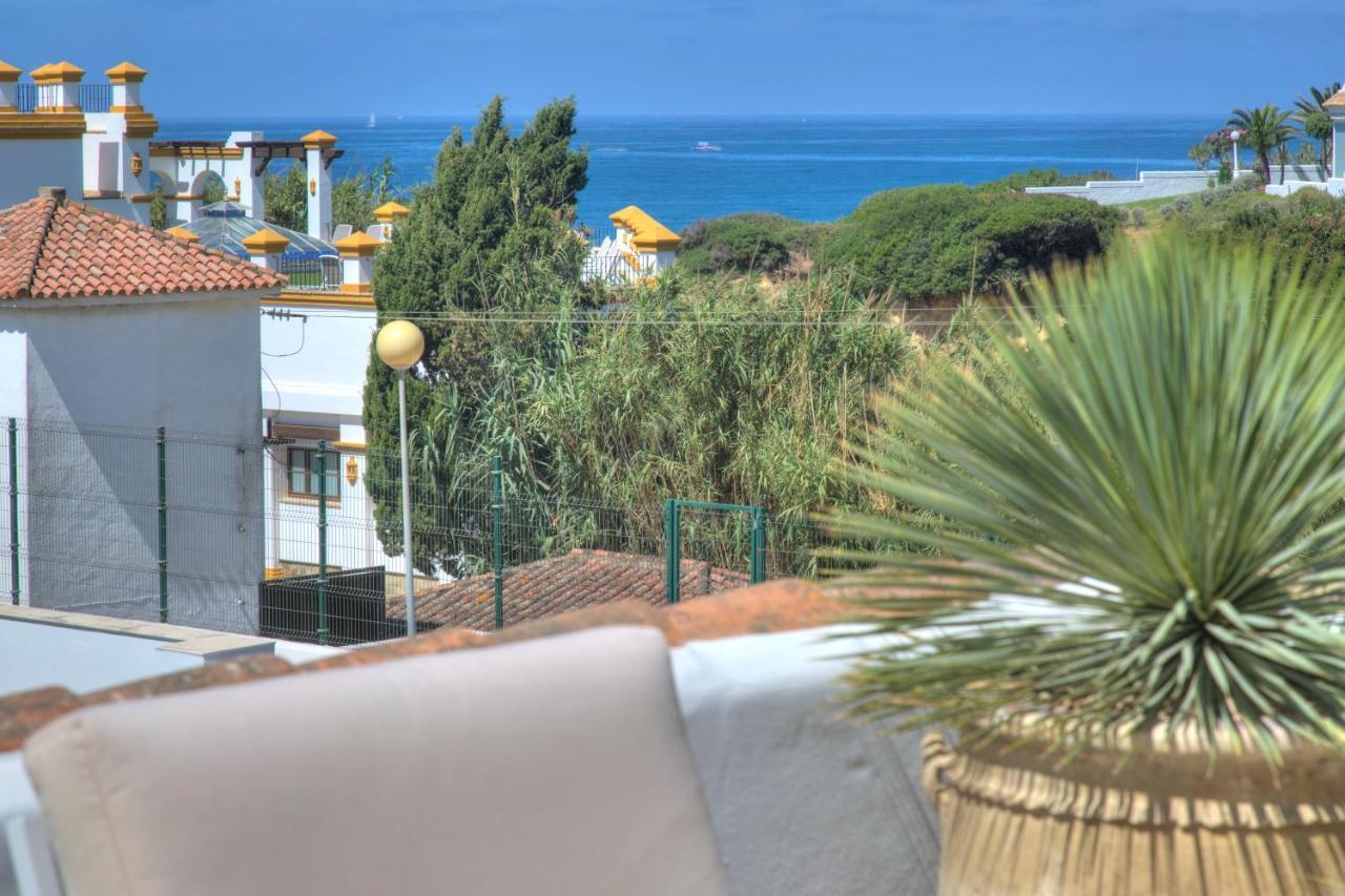Villa Mas Tranquila - A Stylish Villa With Pool 150 M From The Beach Conil De La Frontera Bagian luar foto