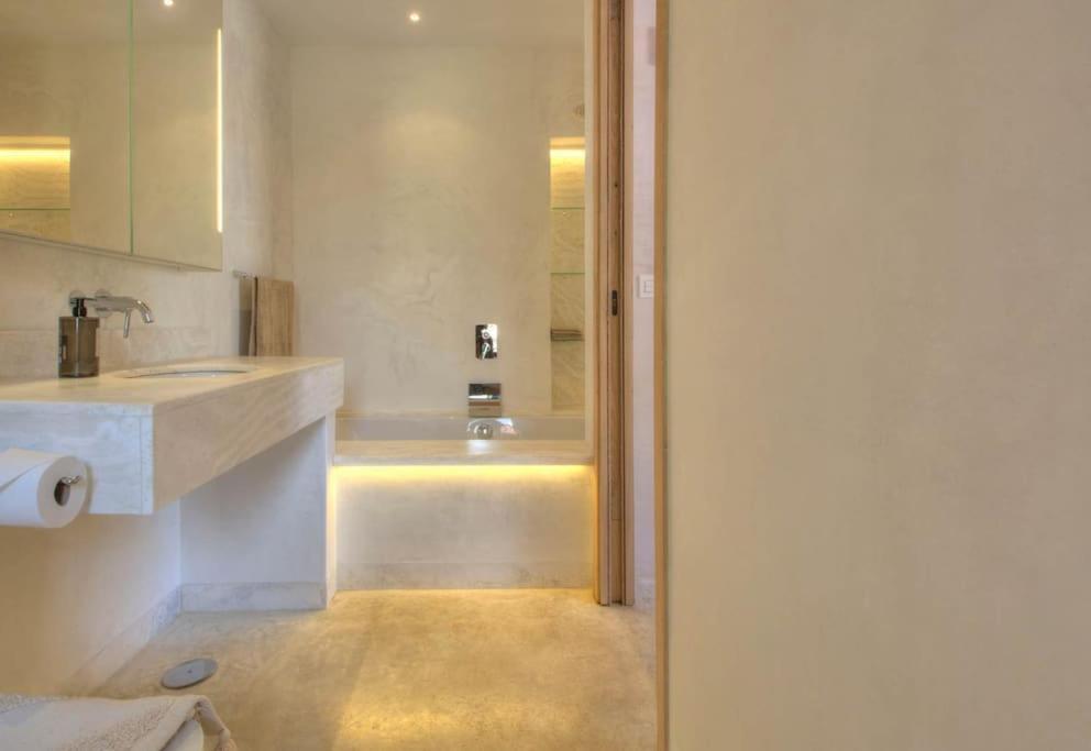 Villa Mas Tranquila - A Stylish Villa With Pool 150 M From The Beach Conil De La Frontera Bagian luar foto