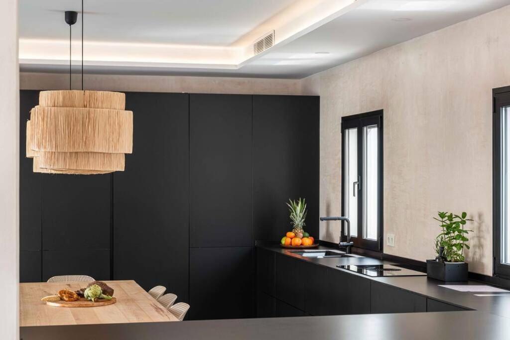 Villa Mas Tranquila - A Stylish Villa With Pool 150 M From The Beach Conil De La Frontera Bagian luar foto